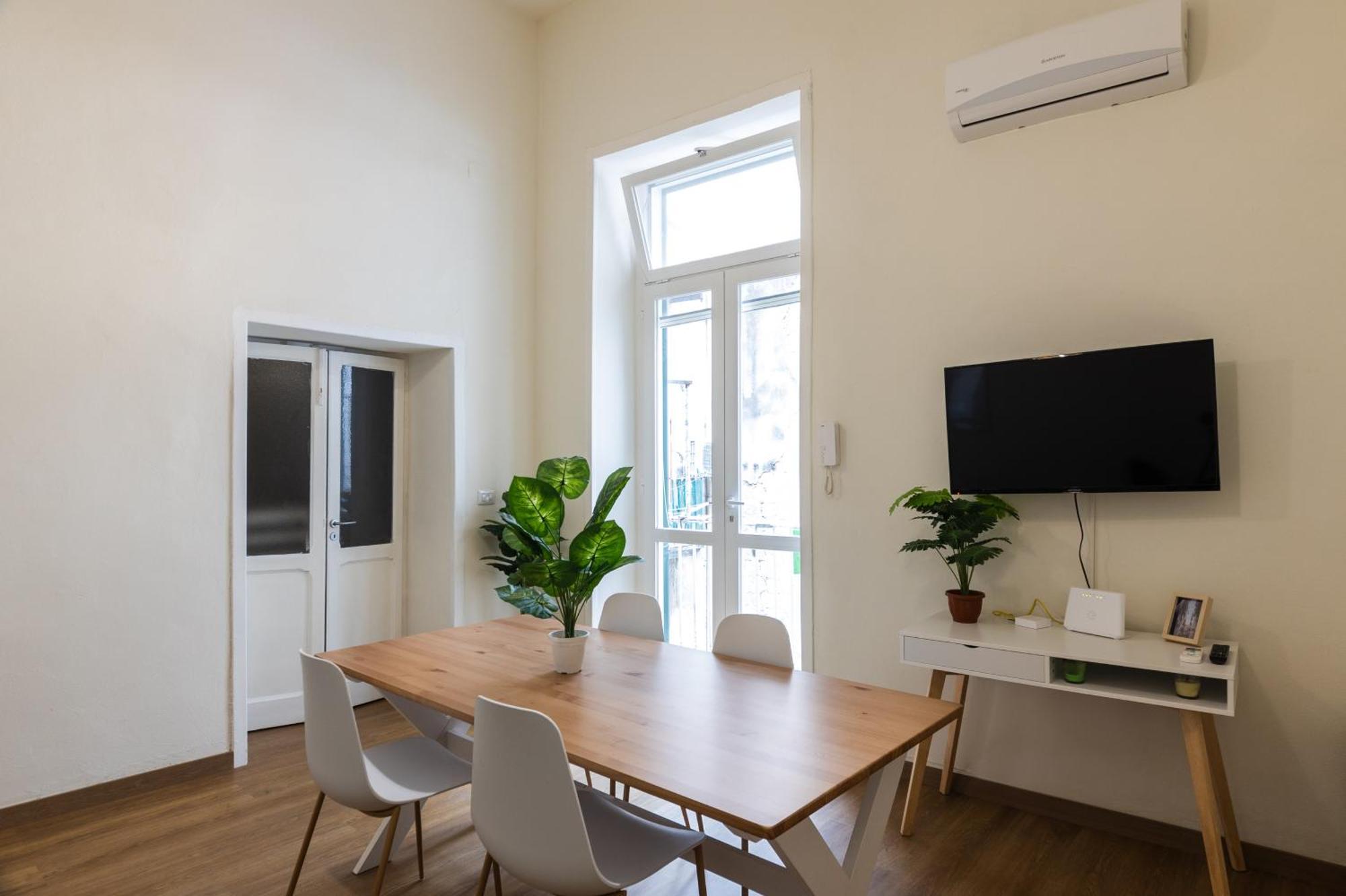 Cozy Historical Flat Neapel